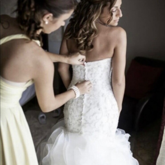 Size 6
Bust 33
Waist 25.5
Hips 37 - Picture 3 of 3